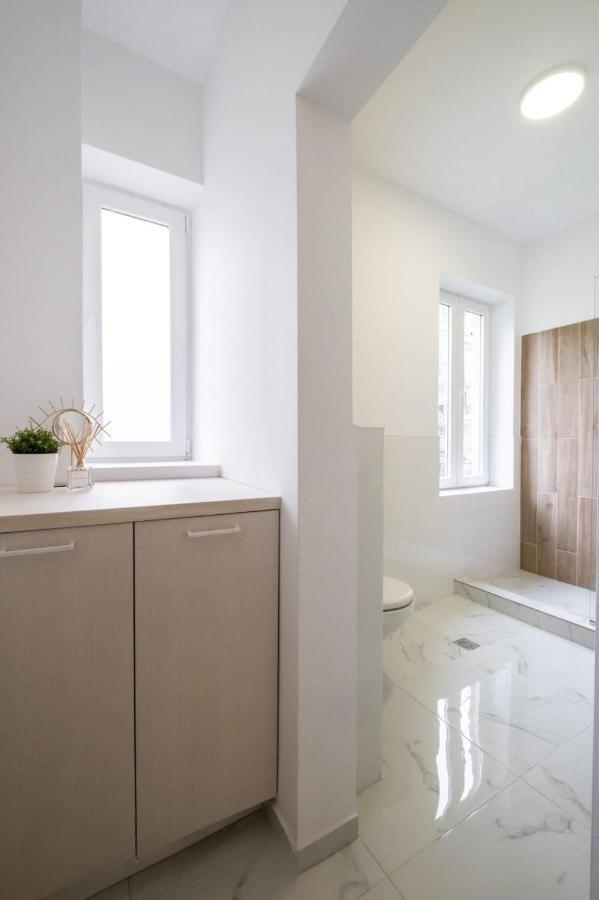 Gorgeous Bucharest Apartments Old Town Bagian luar foto