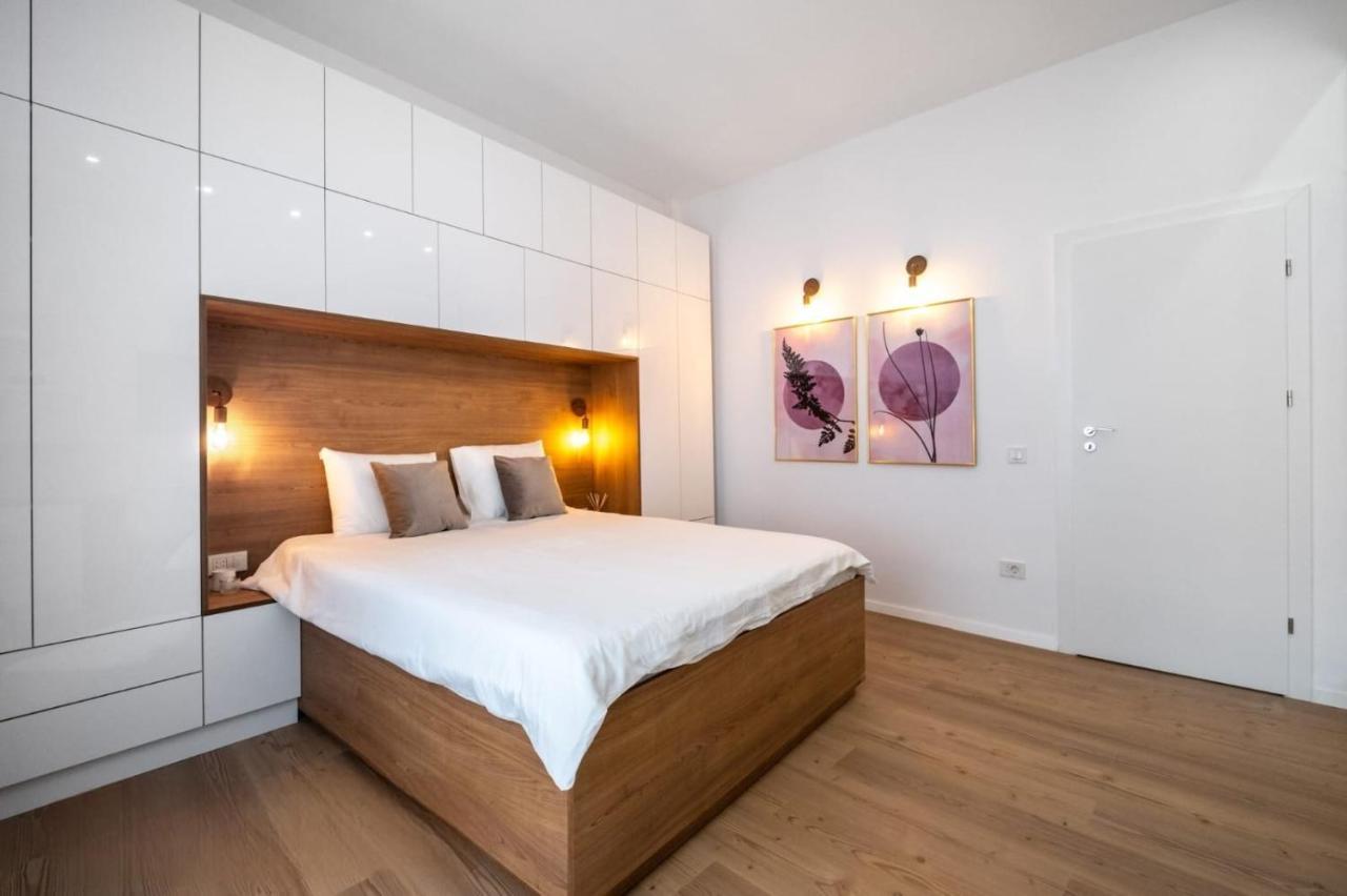 Gorgeous Bucharest Apartments Old Town Bagian luar foto