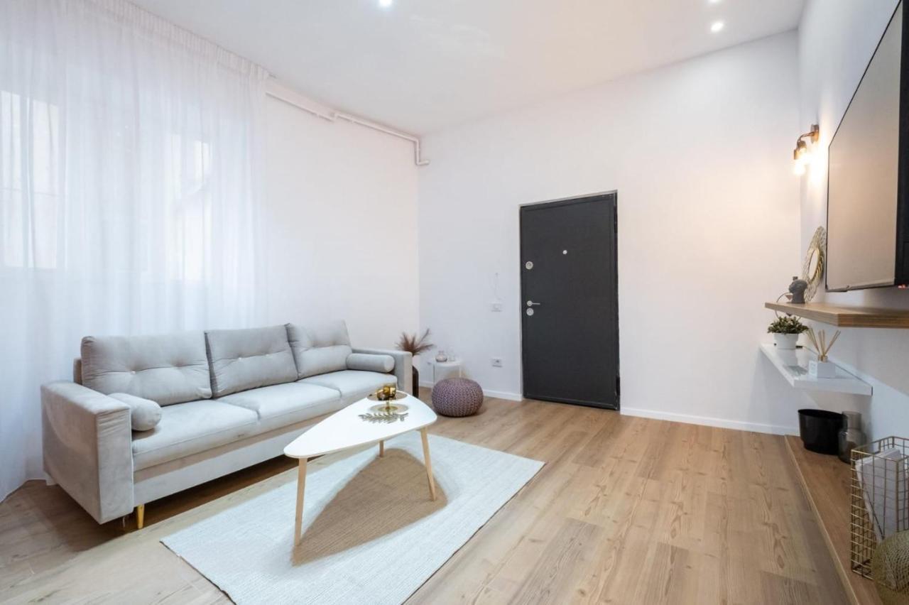 Gorgeous Bucharest Apartments Old Town Bagian luar foto