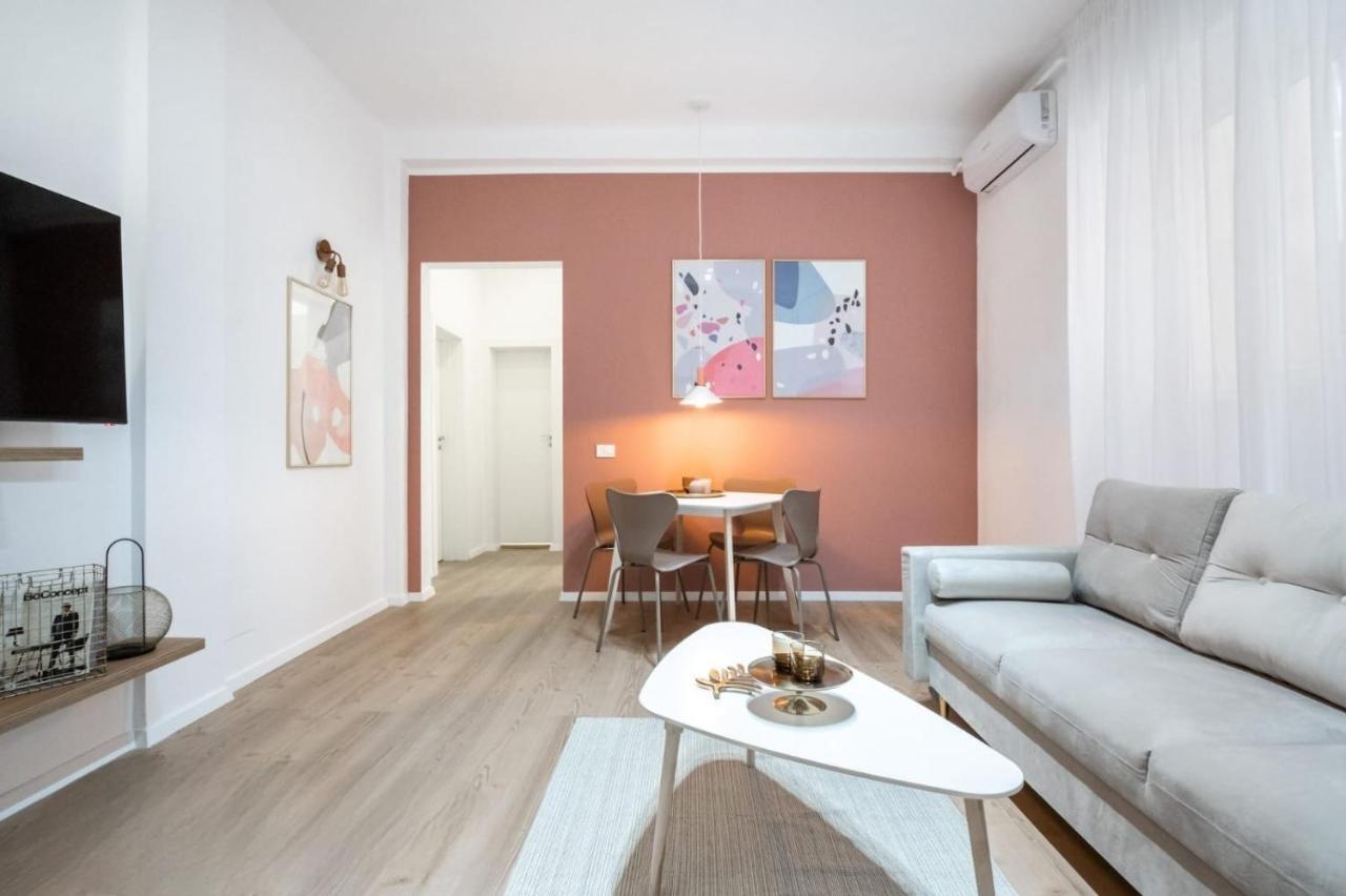 Gorgeous Bucharest Apartments Old Town Bagian luar foto
